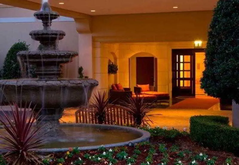 Отель Charlotte Marriott Southpark 4*,