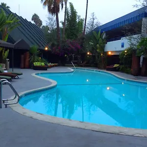 Hotel Current ***